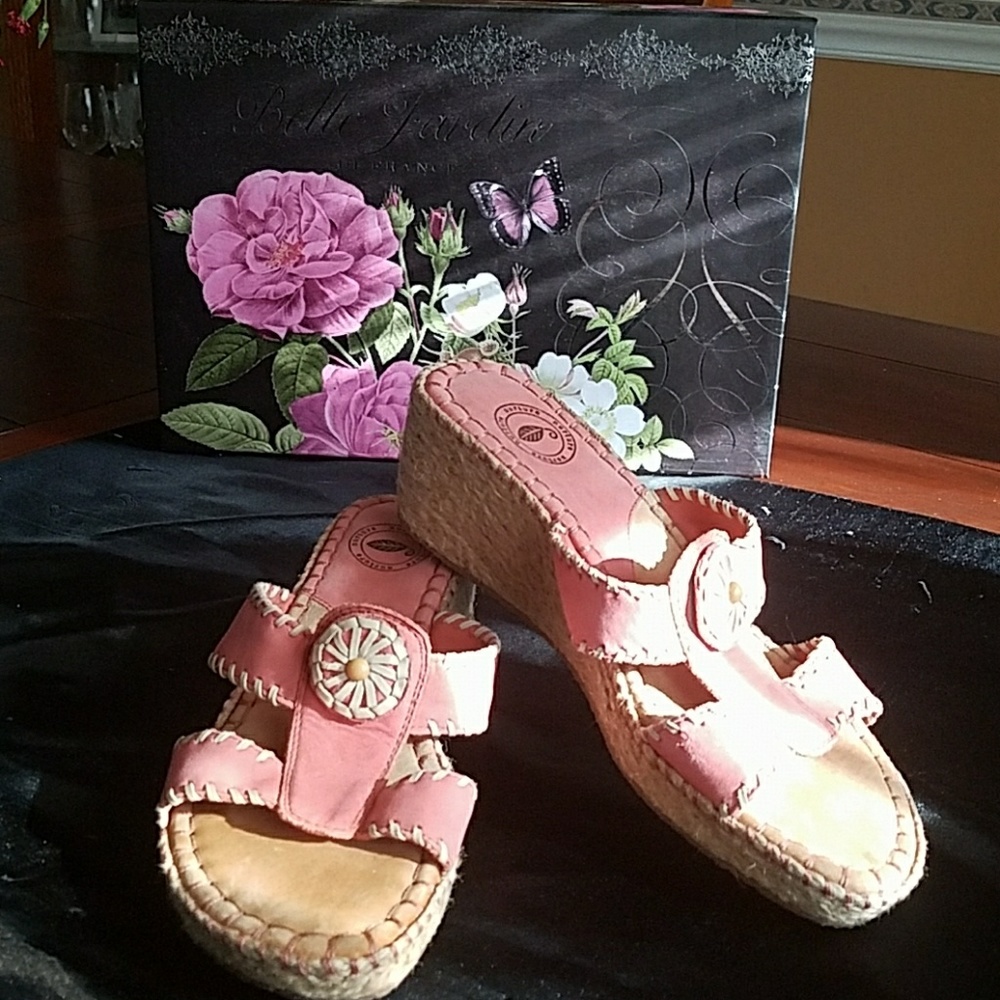 Nurture womens wedge sandals